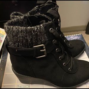Torrid size 8 booties
